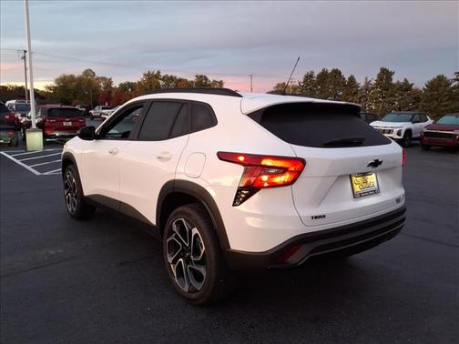 2026 Chevrolet Trax FWD 2RS