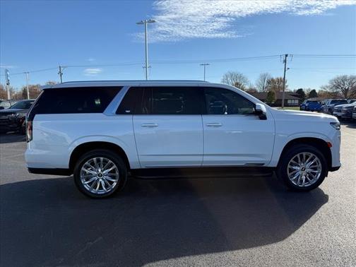 2024 Cadillac Escalade ESV Premium Luxury