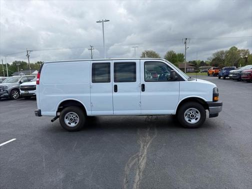 2022 GMC Savana 2500 Work Van