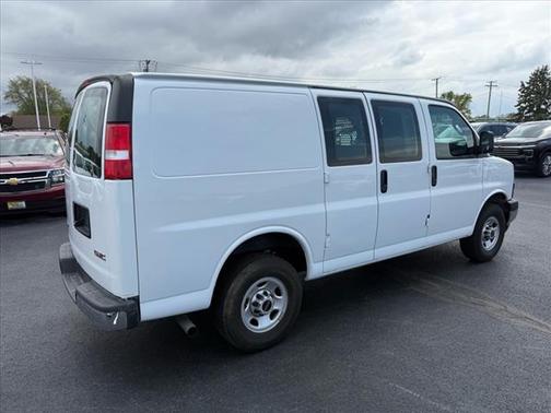 2022 GMC Savana 2500 Work Van