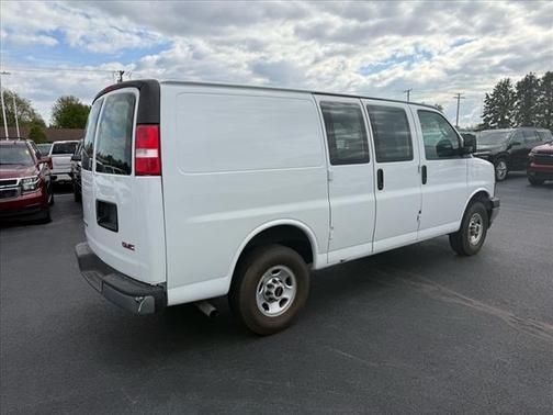 2022 GMC Savana 2500 Work Van