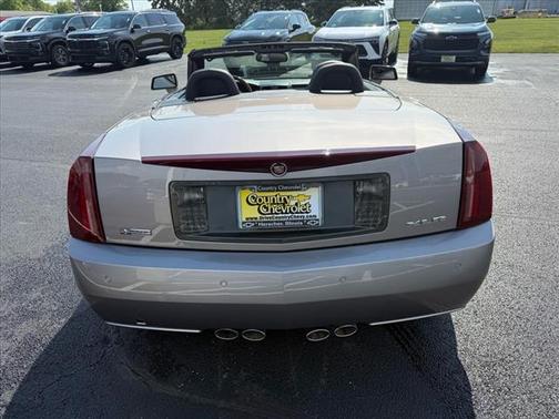 2005 Cadillac XLR Base