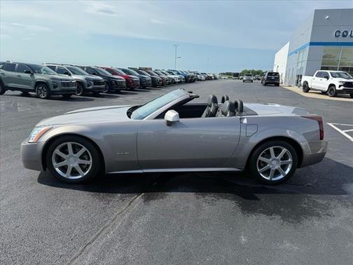 2005 Cadillac XLR Base