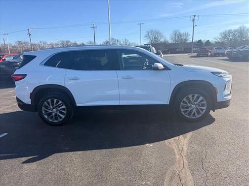 2025 Buick Enclave Preferred FWD