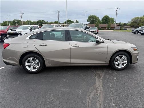 Mineral Gray Metallic 2024 Chevrolet Malibu FWD 1LT