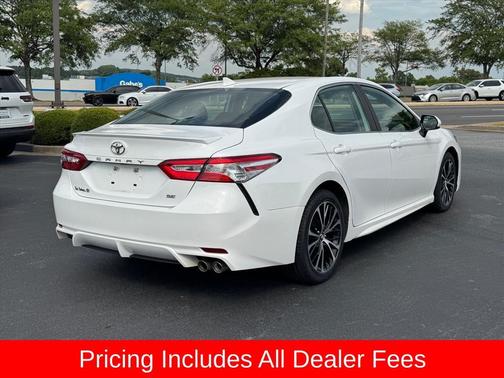 Super White 2020 Toyota Camry SE