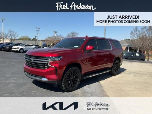 2022 Chevrolet Suburban LT