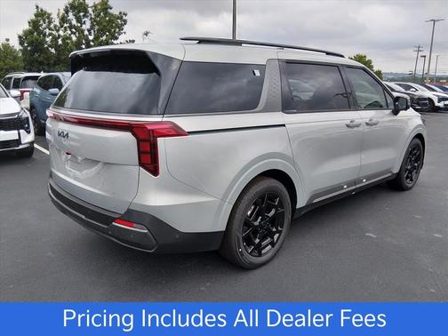 Ivory 2027 Kia Carnival SX