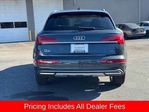 Gray Metallic 2021 Audi Q5 45 Prestige