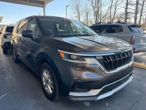 2024 Kia Carnival LX