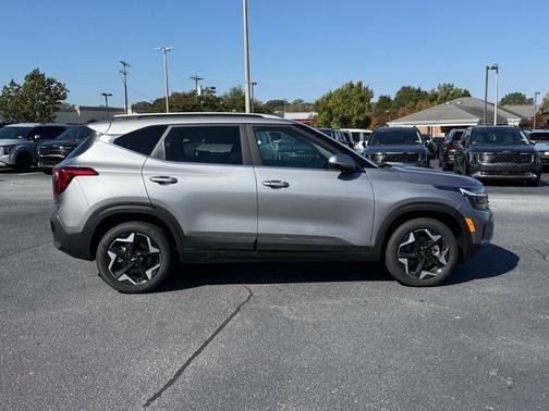 2025 Kia Seltos EX
