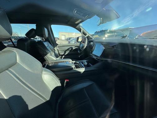 2023 Jeep Wagoneer L Series I 4x4