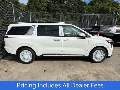 Snow White Pearl 2026 Kia Carnival SX