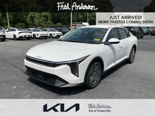 2025 Kia K4 LX