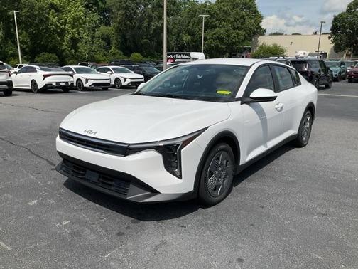 2025 Kia K4 LX