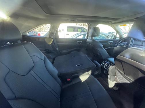 2022 Kia Sorento S
