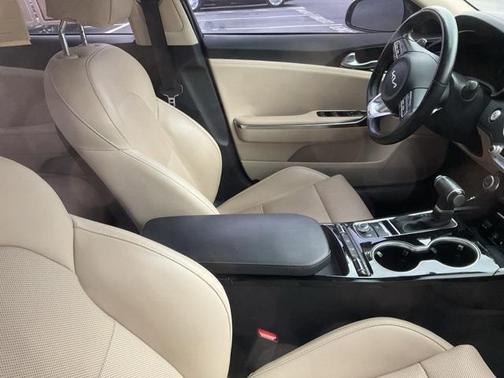 2022 Kia Stinger GT-Line
