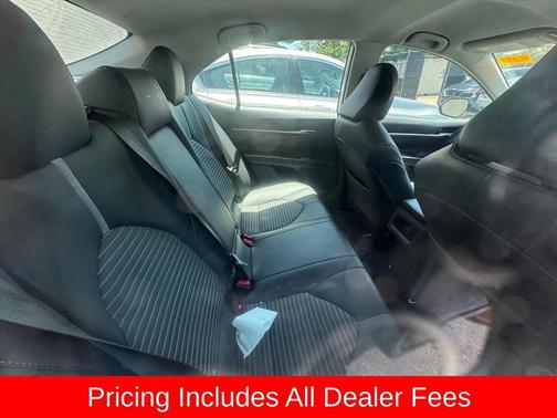 Ice Cap 2023 Toyota Camry SE