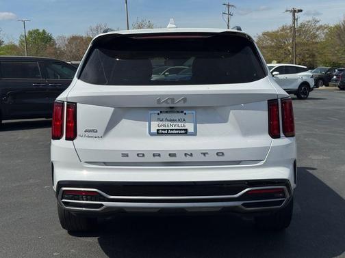 Glacial White Pearl 2022 Kia Sorento SX