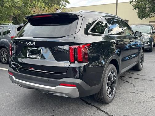 2025 Kia Sorento S