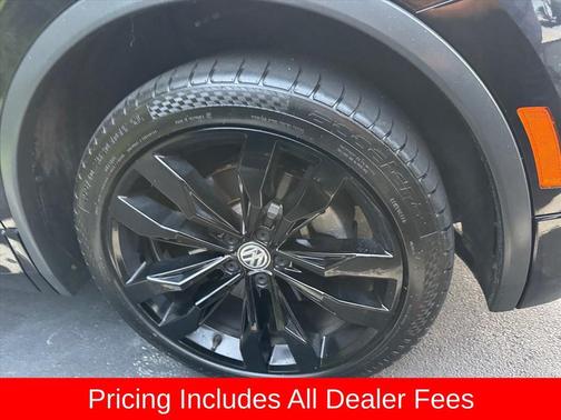 Deep Black 2021 Volkswagen Tiguan 2.0T SE R-Line Black