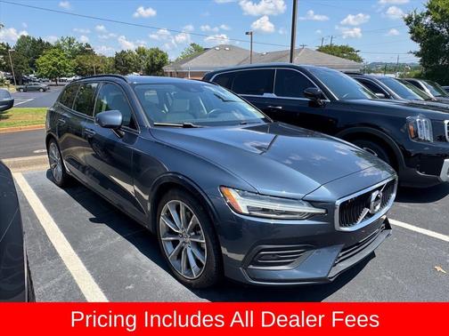 Denim Blue Metallic 2020 Volvo V60 T5 Momentum