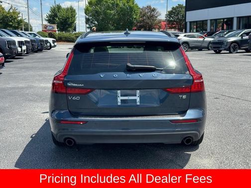 Denim Blue Metallic 2020 Volvo V60 T5 Momentum