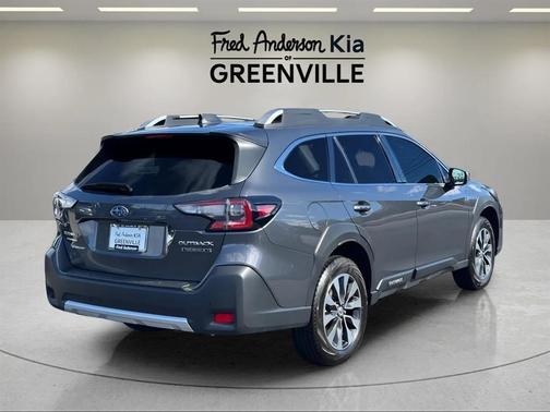 2025 Subaru Outback Touring XT