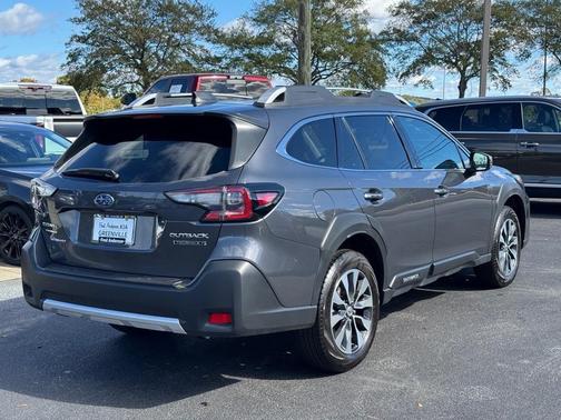 2025 Subaru Outback Touring XT