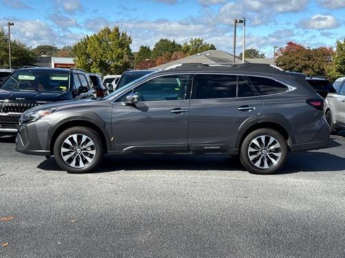 2025 Subaru Outback Touring XT