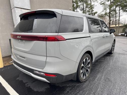 2024 Kia Carnival EX