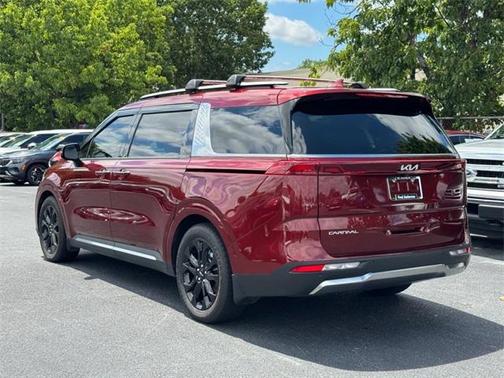2023 Kia Carnival SX