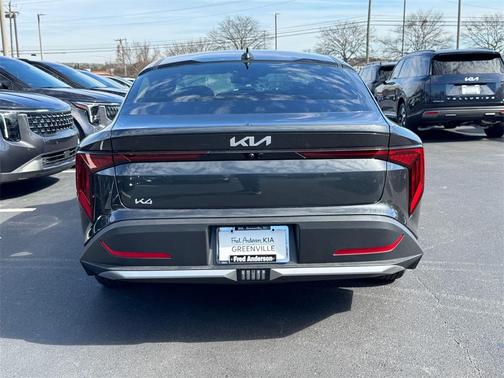 2026 Kia K4 LXS