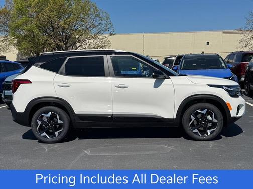Clear White/Black Roof 2026 Kia Seltos S