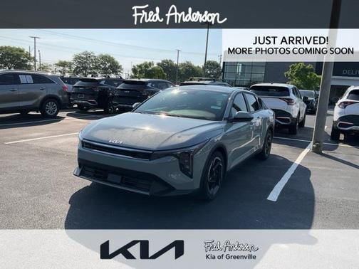 2025 Kia K4 EX