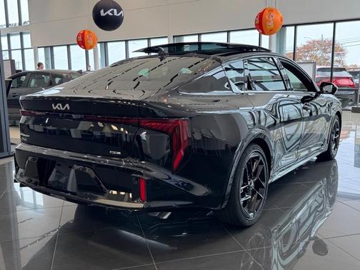 2025 Kia K4 GT-Line Turbo