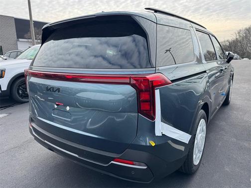 2026 Kia Carnival SX