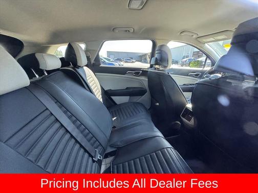 Ebony Black 2024 Kia Sportage EX