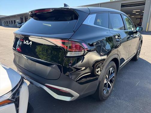 Ebony Black 2024 Kia Sportage EX