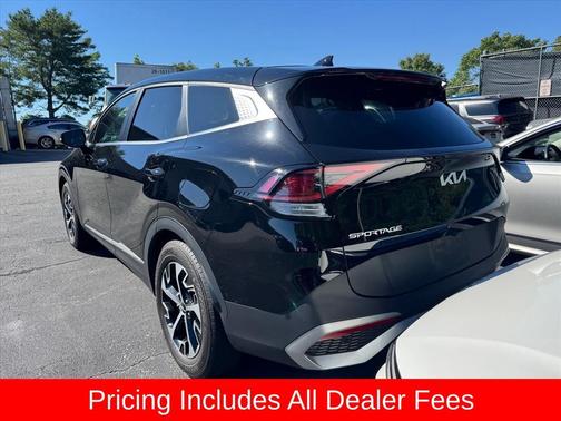 Ebony Black 2024 Kia Sportage EX