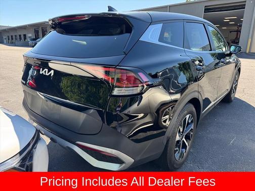 Ebony Black 2024 Kia Sportage EX