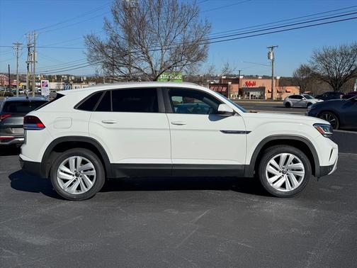2021 Volkswagen Atlas Cross Sport 2.0T SE w/Technology