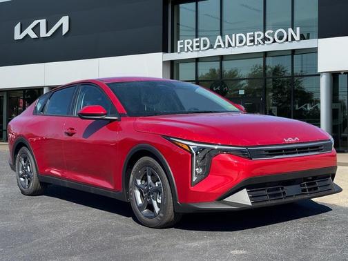 Currant Red 2026 Kia K4 LXS