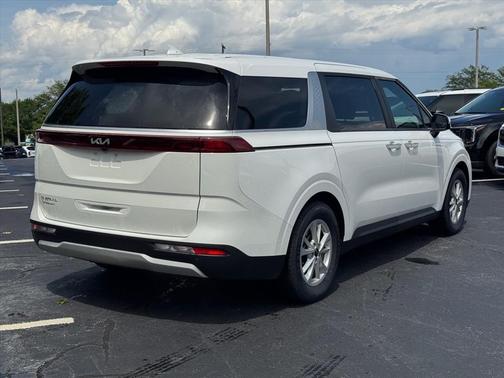 Snow White Pearl 2024 Kia Carnival LX
