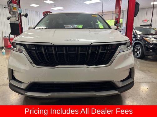 Snow White Pearl 2024 Kia Carnival LX