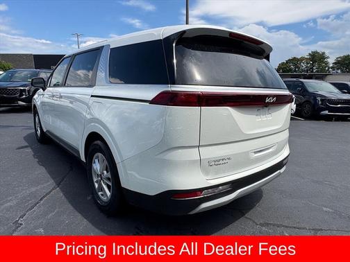 Snow White Pearl 2024 Kia Carnival LX