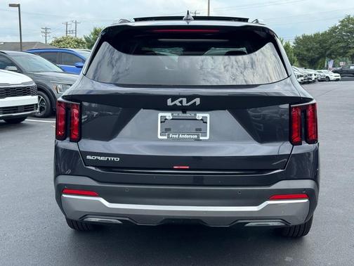 2025 Kia Sorento S