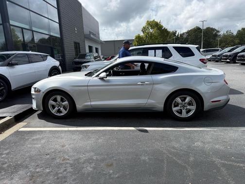 2018 Ford Mustang EcoBoost
