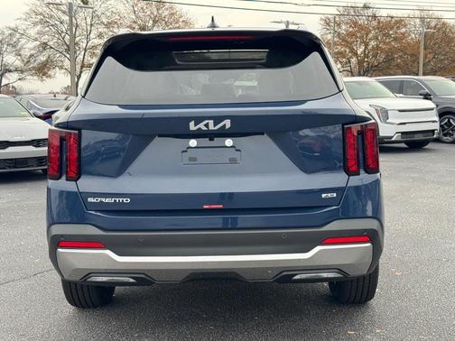 2026 Kia Sorento S