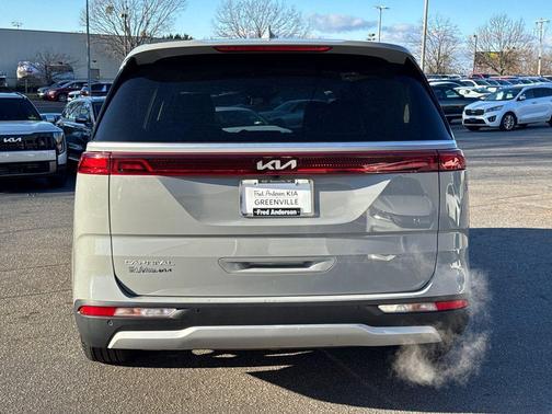 2023 Kia Carnival EX